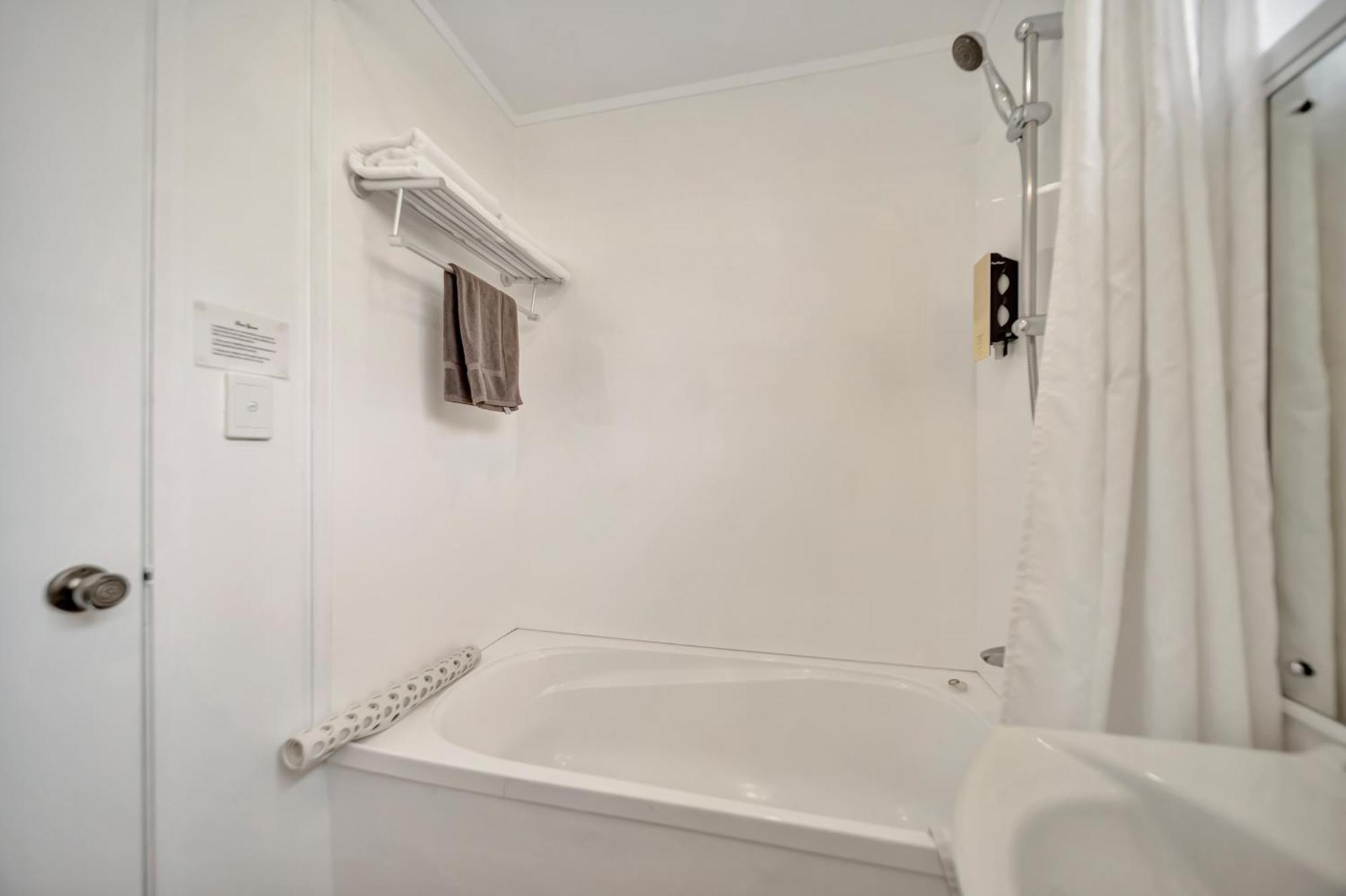 Tudor Court Motor Lodge Окленд Екстер'єр фото