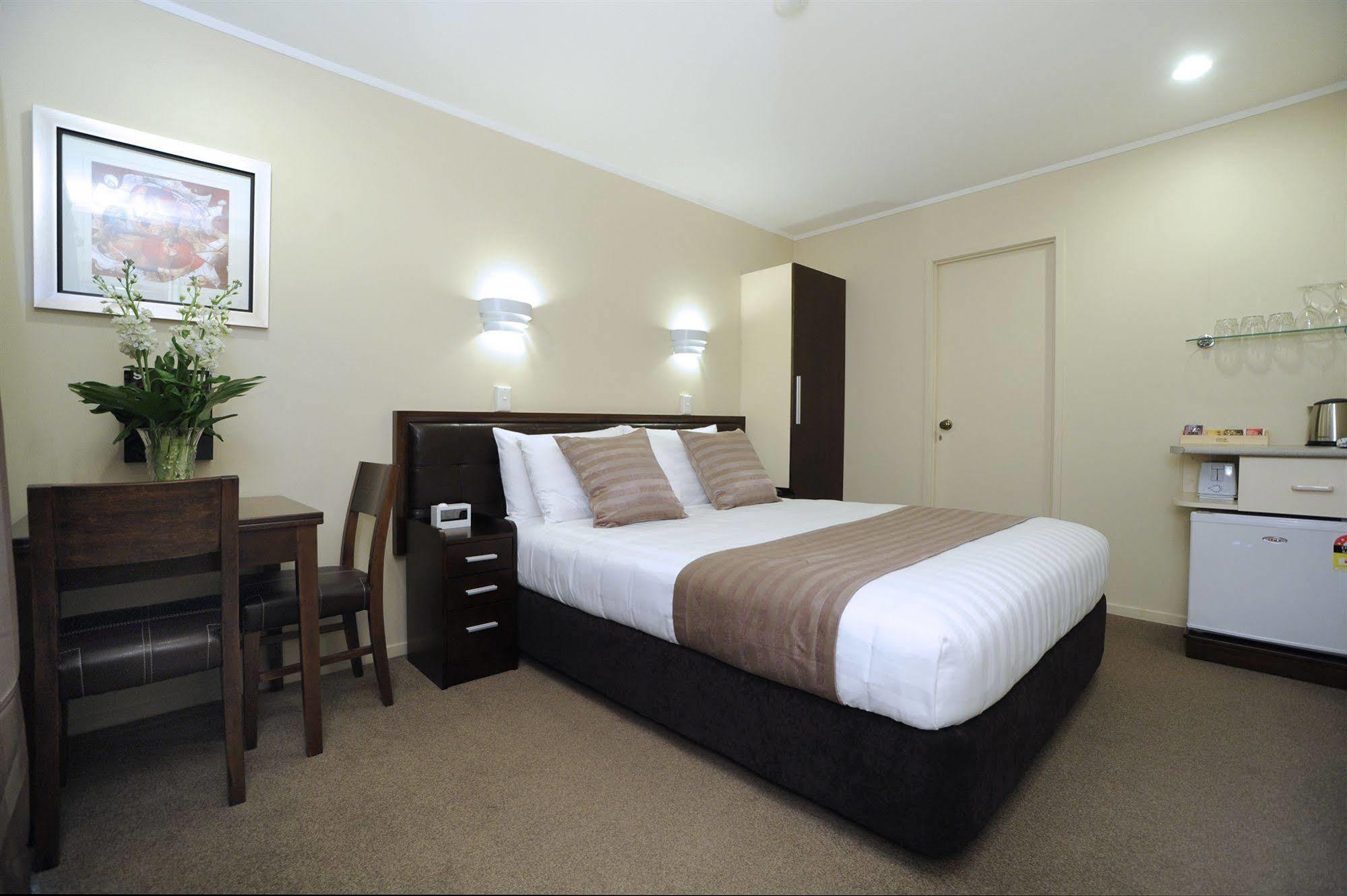Tudor Court Motor Lodge Окленд Екстер'єр фото